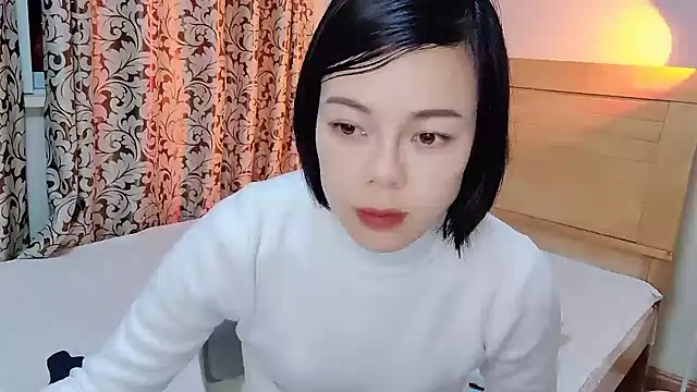 Snapshot of Linda-LL chatting on 02.25.25 Linda-LL online show from 02.25.25