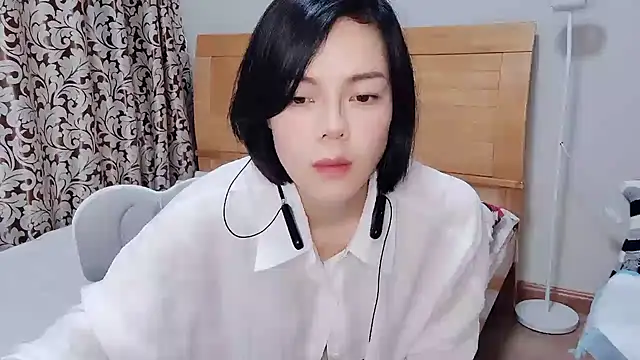 Snapshot of Linda-LL chatting on 02.26.25 Linda-LL online show from 02.26.25