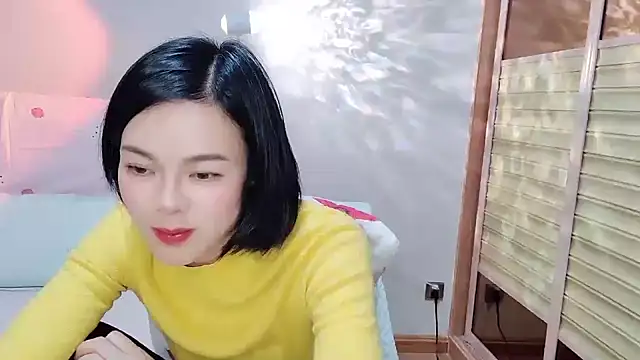 Snapshot of Linda-LL chatting on 03.17.25 Linda-LL online show from 03.17.25