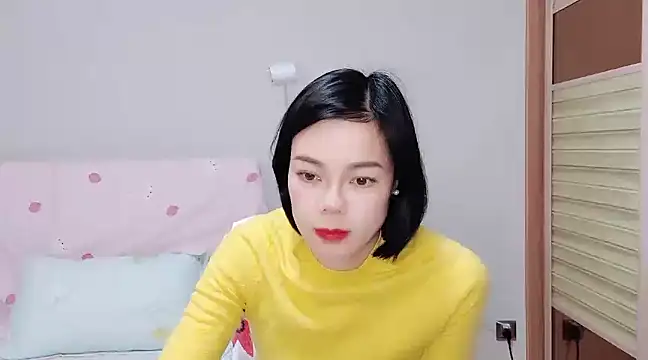 Snapshot of Linda-LL chatting on 03.18.25 Linda-LL online show from 03.18.25