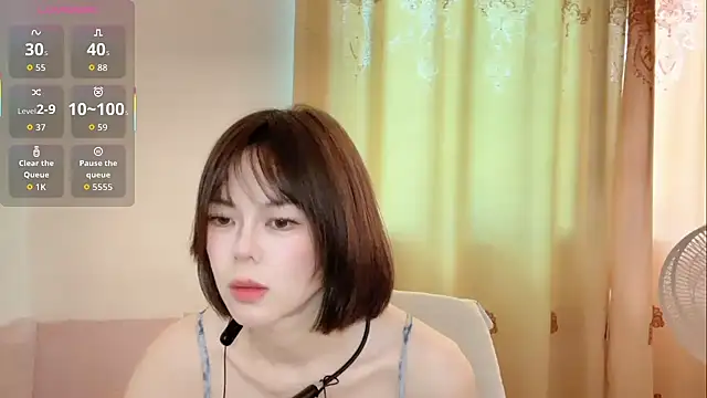 Snapshot of Linda-LL chatting on 09.17.25 Linda-LL online show from 09.17.25
