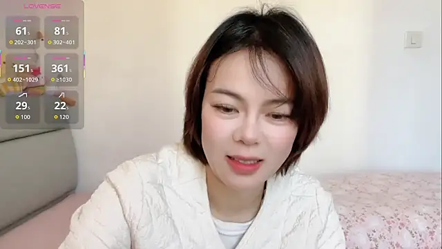 Snapshot of Linda-LL chatting on 02.14.26 Linda-LL online show from 02.14.26