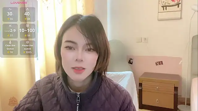 Snapshot of Linda-LL chatting on 03.04.26 Linda-LL online show from 03.04.26