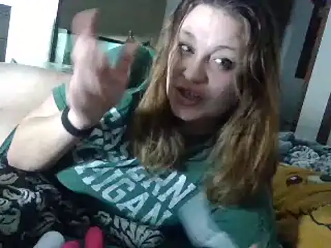 Snapshot of IvanaPlenty chatting on 12.15.24 IvanaPlenty online show from 12.15.24