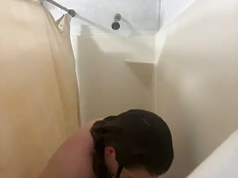 Snapshot of IvanaPlenty chatting on 01.31.25 IvanaPlenty online show from 01.31.25