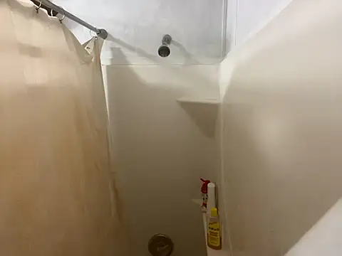 Snapshot of IvanaPlenty chatting on 03.08.25 IvanaPlenty online show from 03.08.25