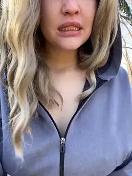 KikiWatson online show from 12.20.24