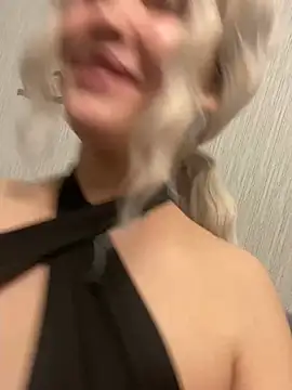 KikiWatson online show from 01.12.25