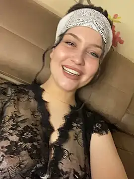 KikiWatson online show from 03.02.25