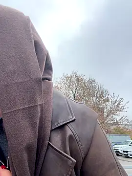 KikiWatson online show from 11.14.25