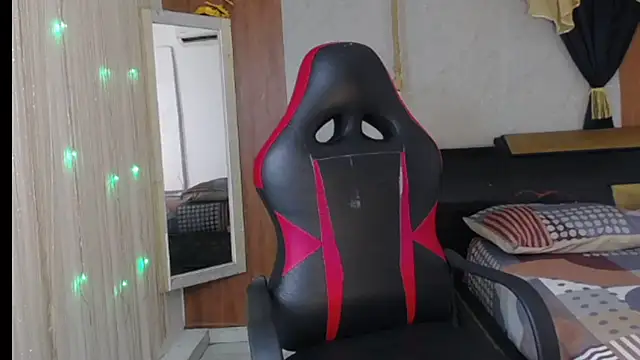 Snapshot of hera_divine chatting on 03.14.26 hera divine online show from 03.14.26