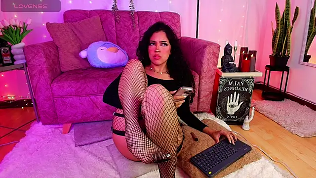 Sara Jhonson online show from 05.15.26