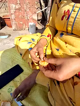 Snapshot of menakshiiikaur chatting on 01.28.25 menakshiiikaur online show from 01.28.25