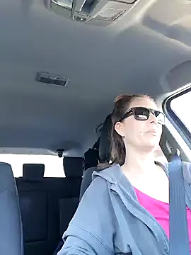 Snapshot of uber_babe chatting on 01.13.25 uber babe online show from 01.13.25