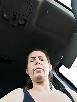 Snapshot of uber_babe chatting on 01.17.25 uber babe online show from 01.17.25