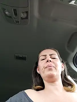 Snapshot of uber_babe chatting on 03.13.25 uber babe online show from 03.13.25