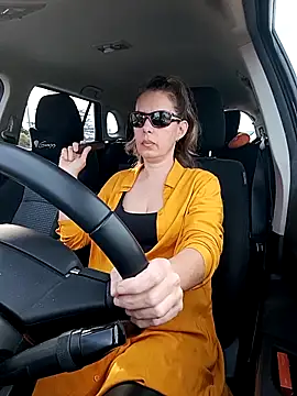 Snapshot of uber_babe chatting on 01.08.26 uber babe online show from 01.08.26