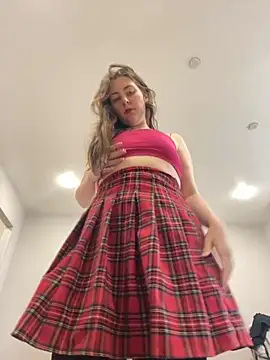 Snapshot of Topvi_ chatting on 11.23.25 Topvi online show from 11.23.25