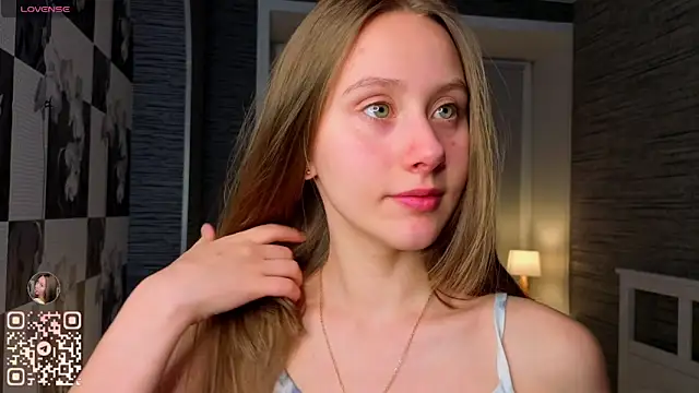 Snapshot of EthalBuffkin chatting on 10.31.25 EthalBuffkin online show from 10.31.25