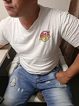 Snapshot of pob_cam chatting on 01.10.26 pob cam online show from 01.10.26