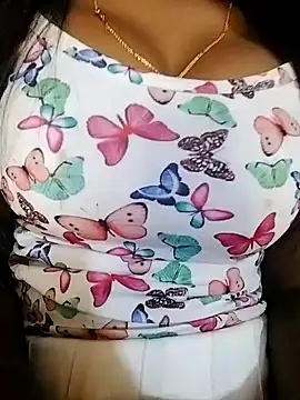 Esha Babyy online show from 12.19.24