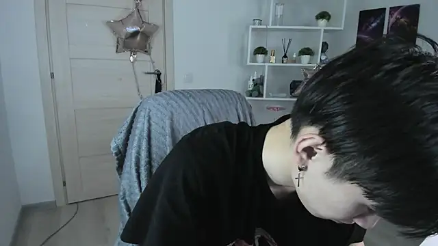 Miram Yu online show from 01.24.25