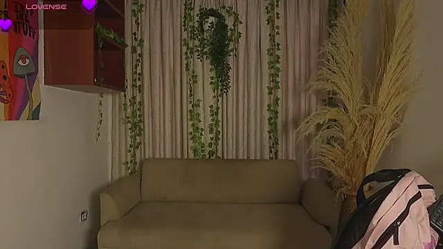 Snapshot of HannaRhodes chatting on 03.13.26 HannaRhodes online show from 03.13.26