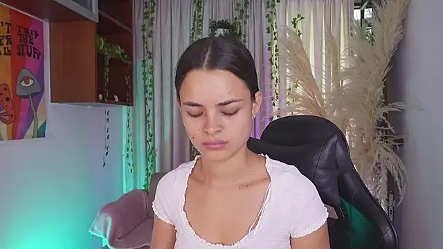 Snapshot of HannaRhodes chatting on 03.21.26 HannaRhodes online show from 03.21.26