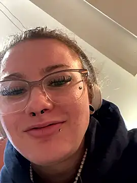 sluttysmiley online show from 01.08.26