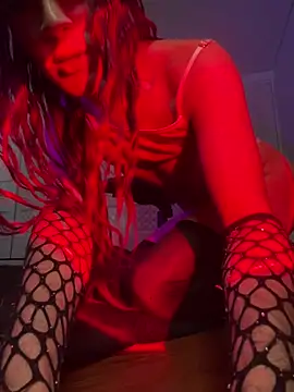 Mia Frank  online show from 12.15.24