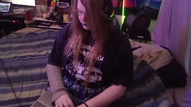 AshThaSissy online show from 10.28.25