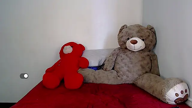 Snapshot of SamanthaaSmitt chatting on 03.19.25 SamanthaaSmitt online show from 03.19.25