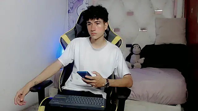 johnny cagee online show from 01.15.26