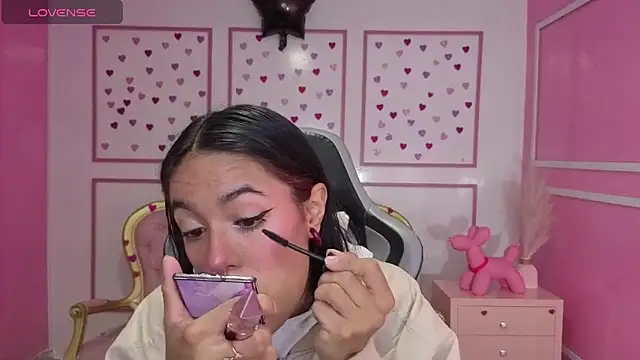 stephania t online show from 11.24.25