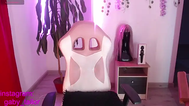 Gaby Tailor online show from 03.22.26