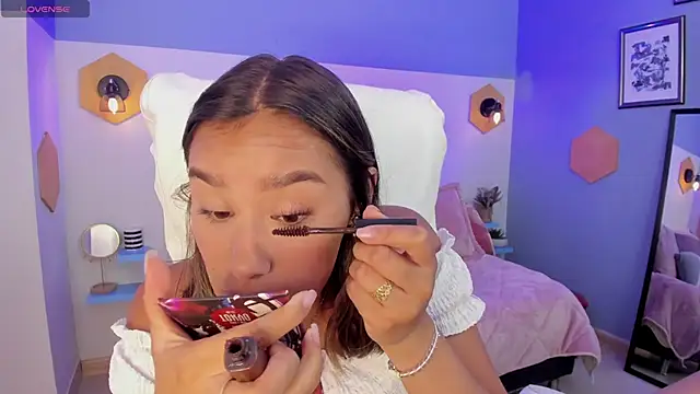  Sophie  miller online show from 02.06.26