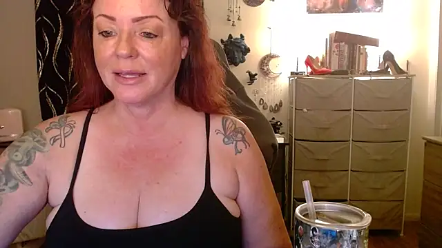 Nikkimastersgirl1091 online show from 05.02.26
