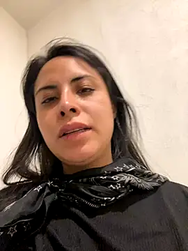 Snapshot of Effyvice13 chatting on 11.12.25 Effyvice13 online show from 11.12.25