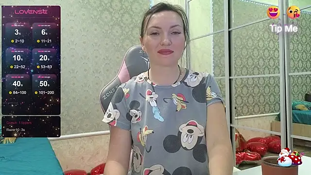 Snapshot of -DIVORA- chatting on 02.19.26 -DIVORA- online show from 02.19.26