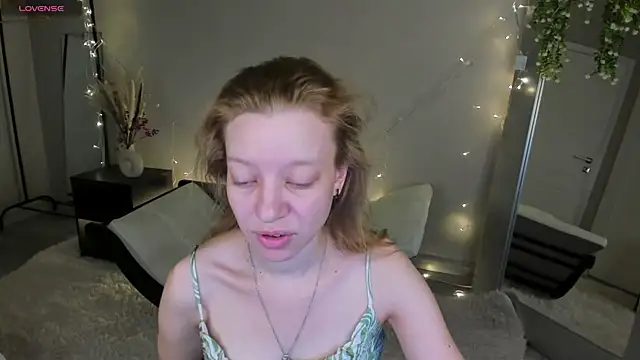 Michelle Blond online show from 05.07.26