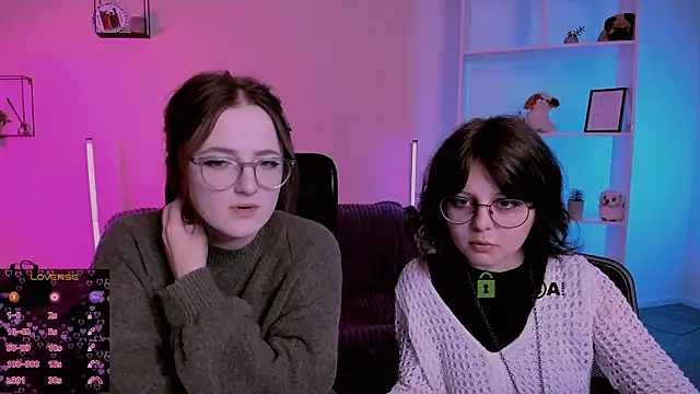 luna berryy online show from 12.03.25