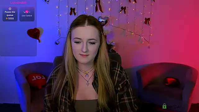 luna berryy online show from 05.12.26