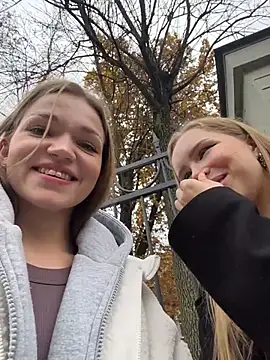 Snapshot of KitteCat chatting on 10.25.25 KitteCat online show from 10.25.25