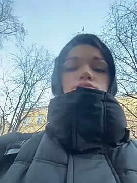 Snapshot of KitteCat chatting on 12.14.25 KitteCat online show from 12.14.25