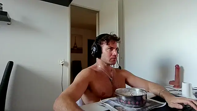 alpha-hunk online show from 04.01.26