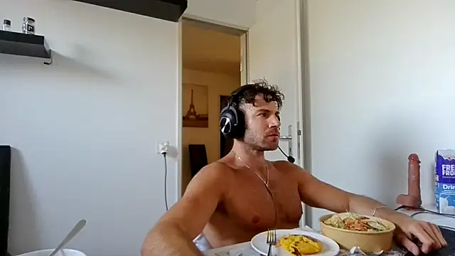 Snapshot of alpha-hunk chatting on 05.02.26 alpha-hunk online show from 05.02.26