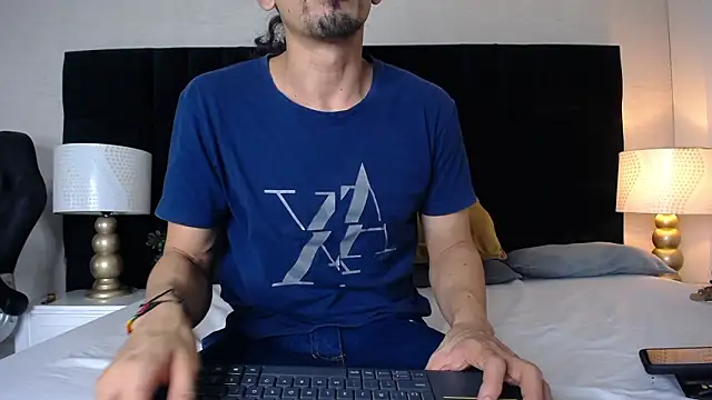 Sr Magnus  online show from 03.21.26