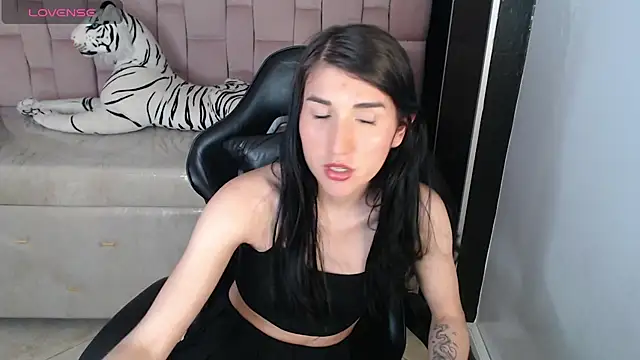 Snapshot of jesi_daniels_b chatting on 12.10.24 jesi daniels b online show from 12.10.24