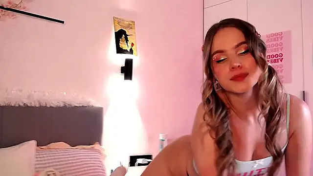 SIlviaBeyt online show from 11.22.25