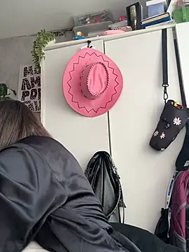 Snapshot of BellaBoux4 chatting on 03.20.26 BellaBoux4 online show from 03.20.26